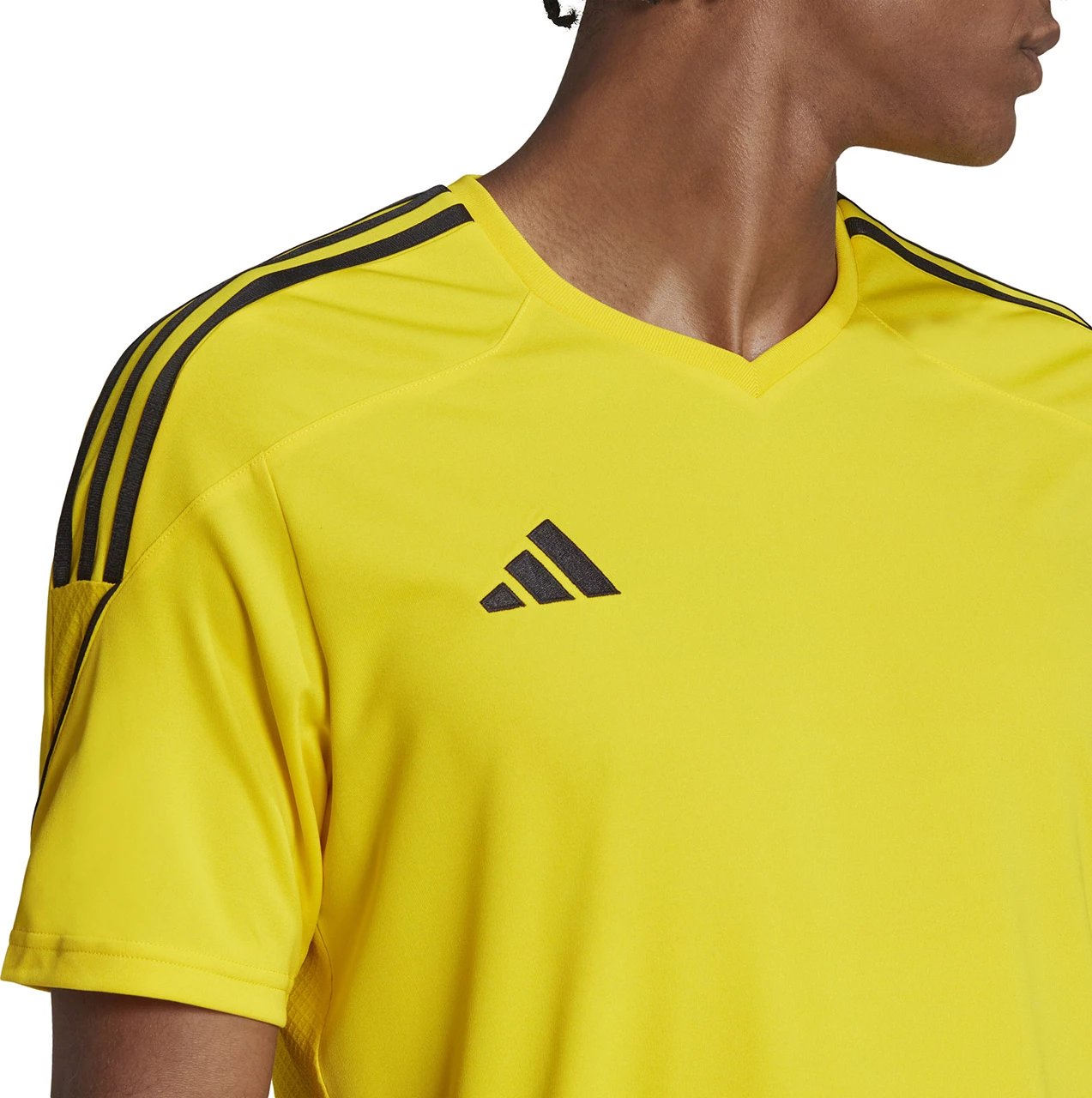 Maicë për meshkuj adidas, e verdhë