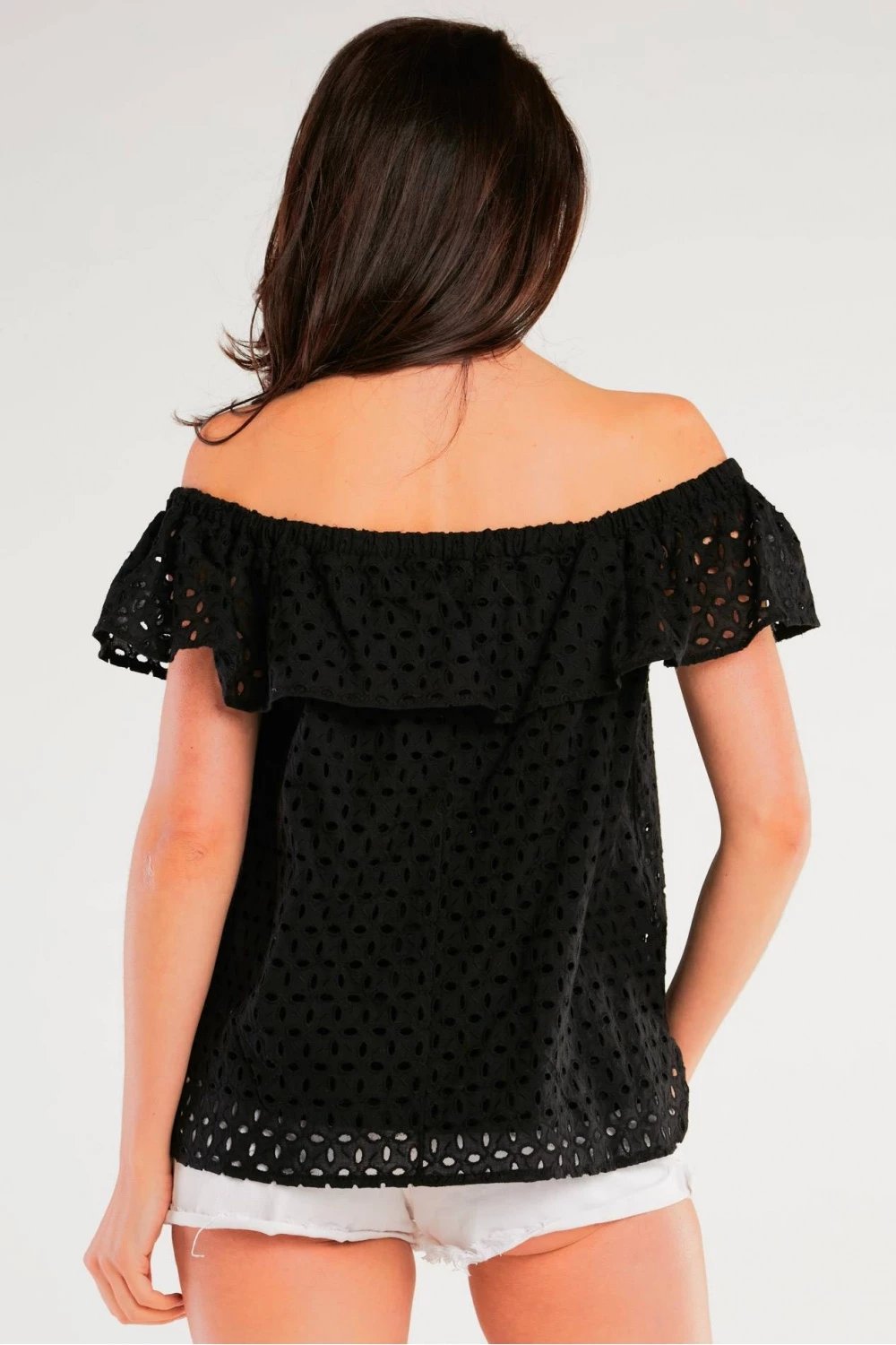 Bluzë për femra awama model 166802, e zezë