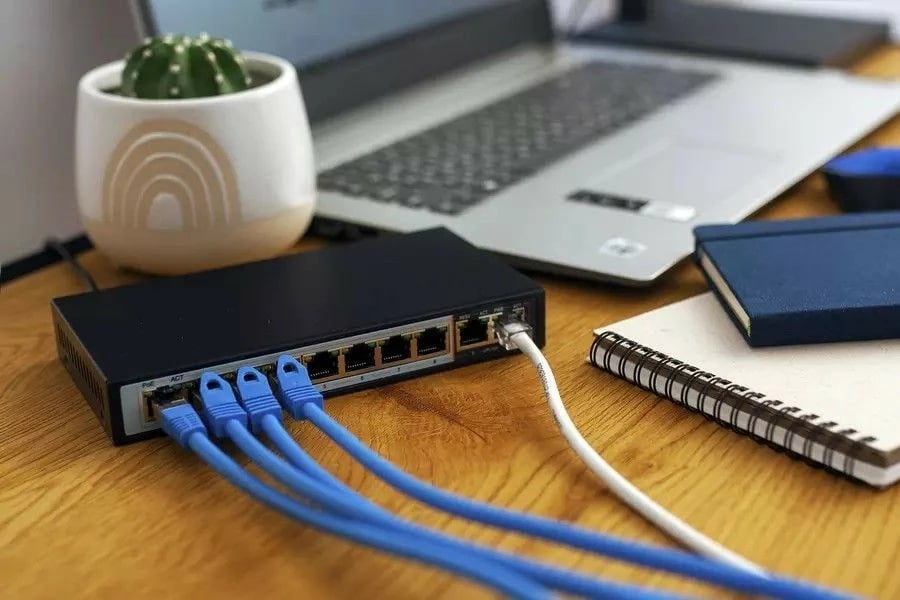 Switch Extralink Perses 8X EX-SG1008PE, 10 porta, PoE, Full Gigabit, Desktop, i zi