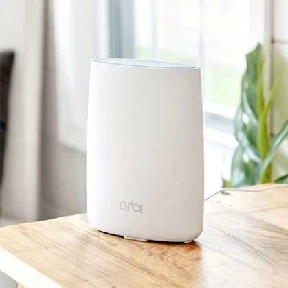 Router NETGEAR Orbi LBR20-100EUS, AC2200, Tri-Band, 4G LTE, i bardhë