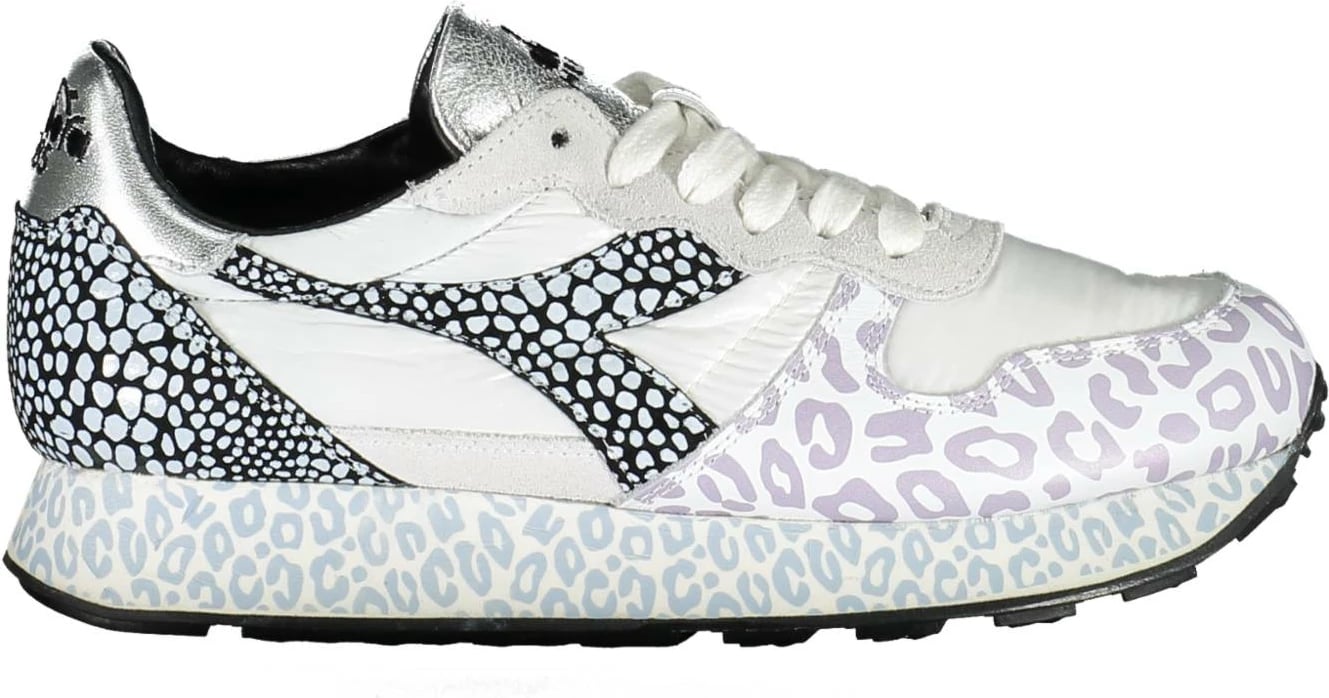 Atlete DIADORA femra, të bardha