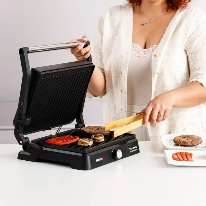 Grill elektrik Taurus Bistro Essential 2600W, argjend