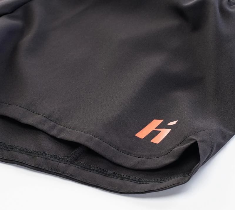 Shorce për femra Huari, të zeza