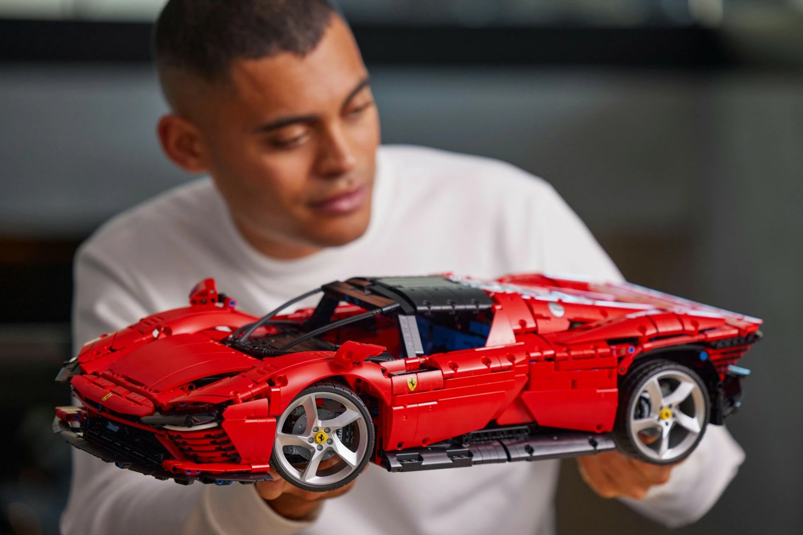 Set ndërtimi LEGO Technic Ferrari Daytona SP3, 3778 pjesë, plastikë, 6.99 kg Set ndërtimi LEGO Technic Ferrari Daytona SP3, 3778 pjesë, plastikë, 6.99 kg