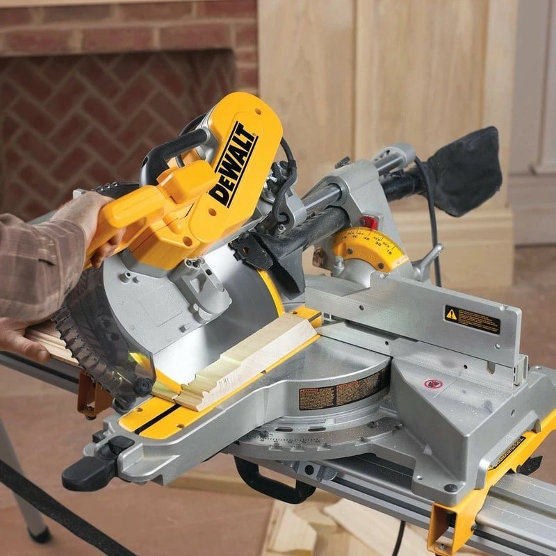 Sharrë elektrike DeWALT DWS780, 1675W, 3800 RPM, teh 30.5cm, AC