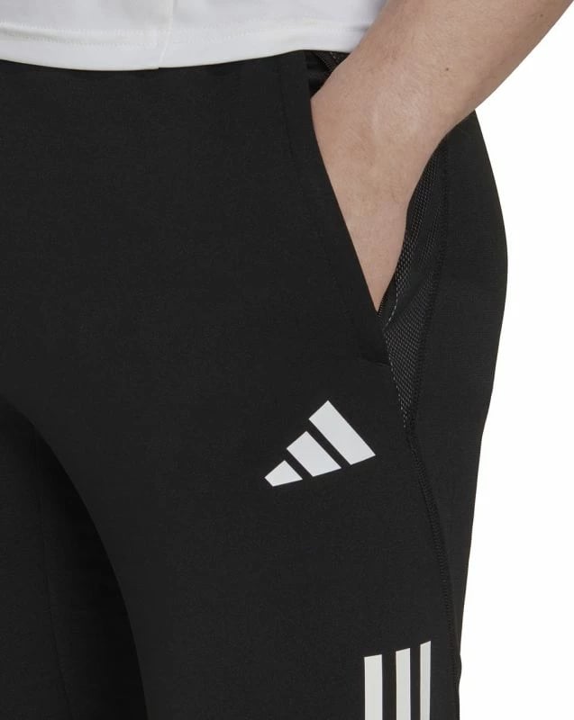 Shorce për meshkuj adidas, të zeza