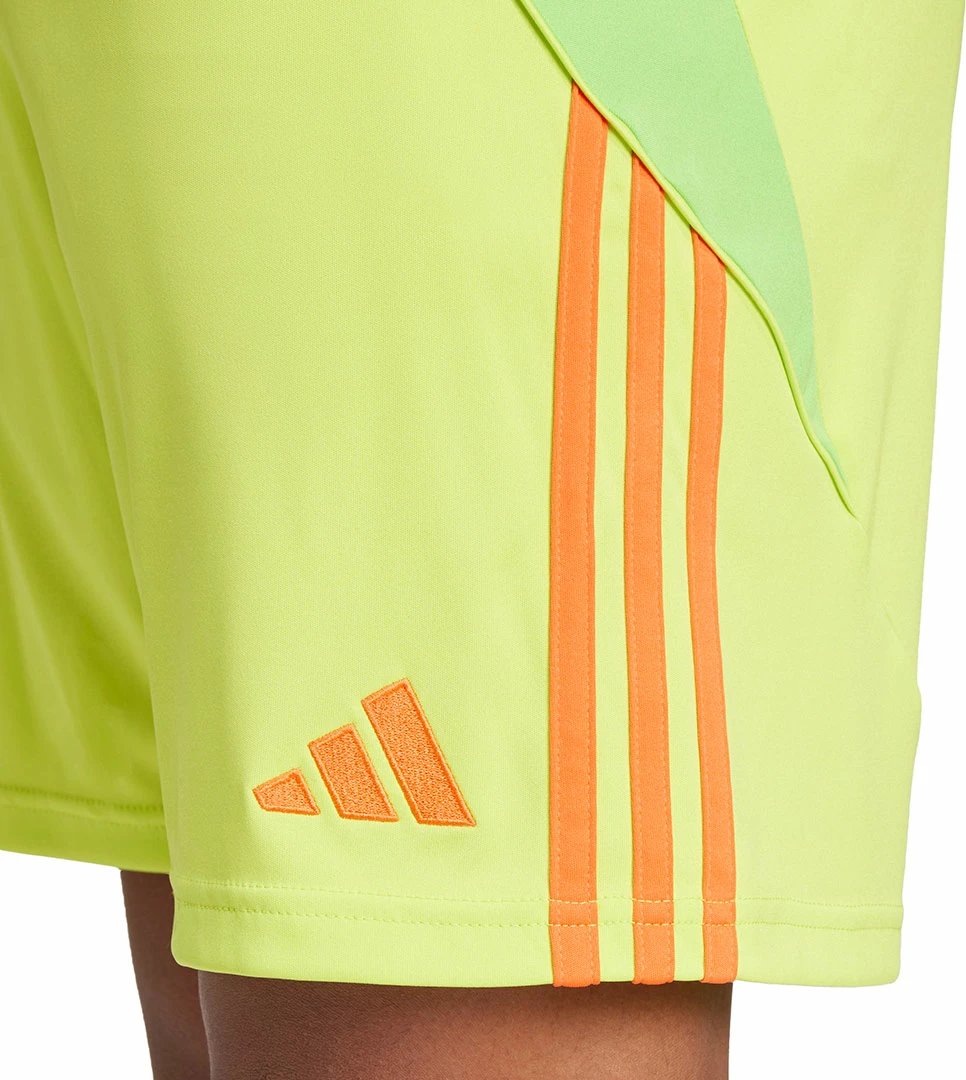 Shorce për meshkuj adidas, të verdha