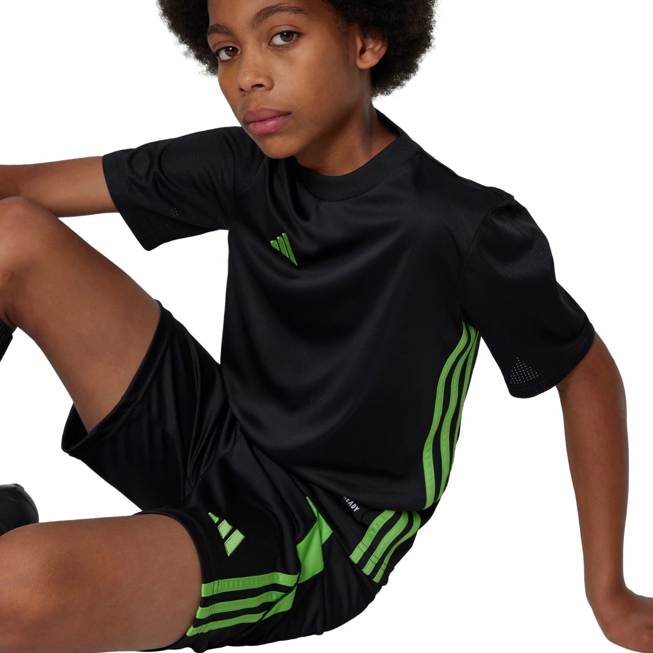 Maicë për fëmijë adidas, e zezë