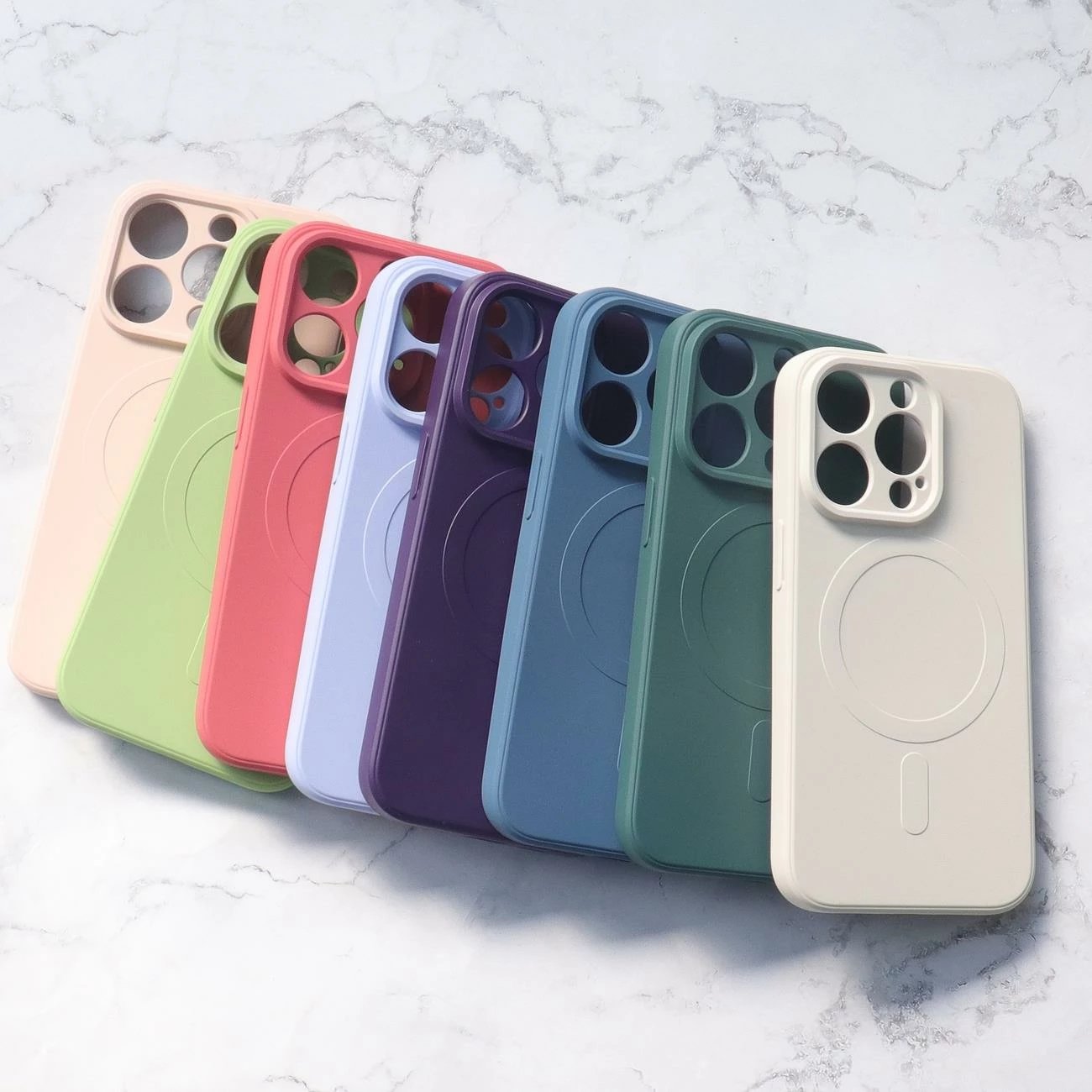Mbështjellës silikoni Hurtel për iPhone 15, MagSafe, Rozë