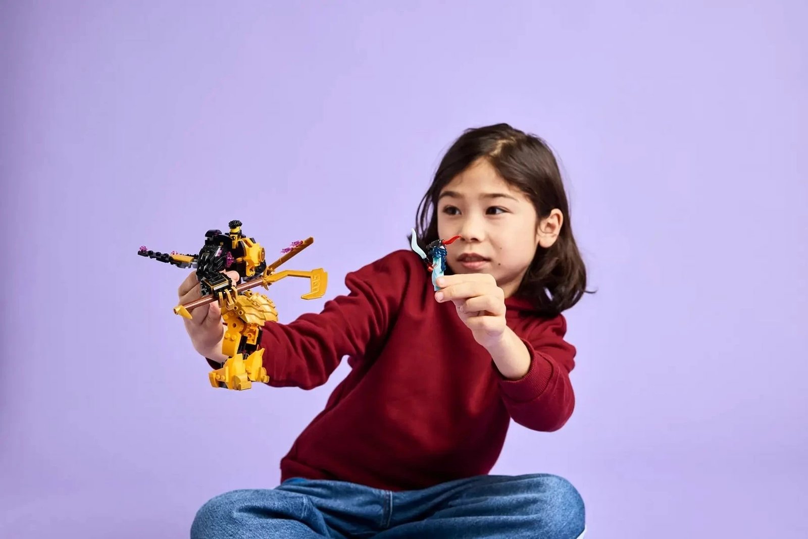 Set LEGO NINJAGO Arin's Spinjitzu Battle Mech 71839, 2 minifigura