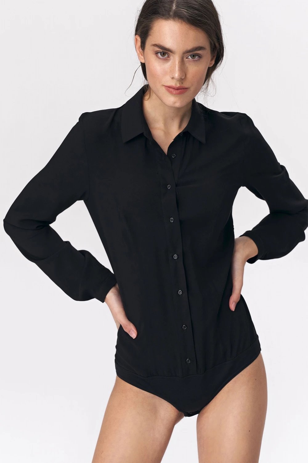 Bluzë Nife model 140886 për femra, e zezë