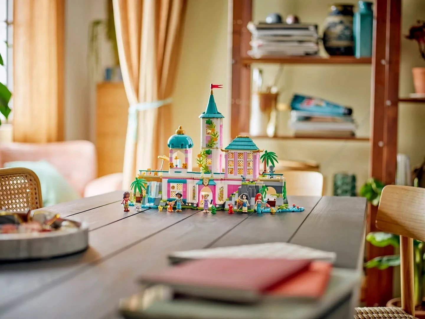 Set LEGO Disney Princesha, 43267, Kështjella dhe Kafshët Mbretërore, 787 pjesë
