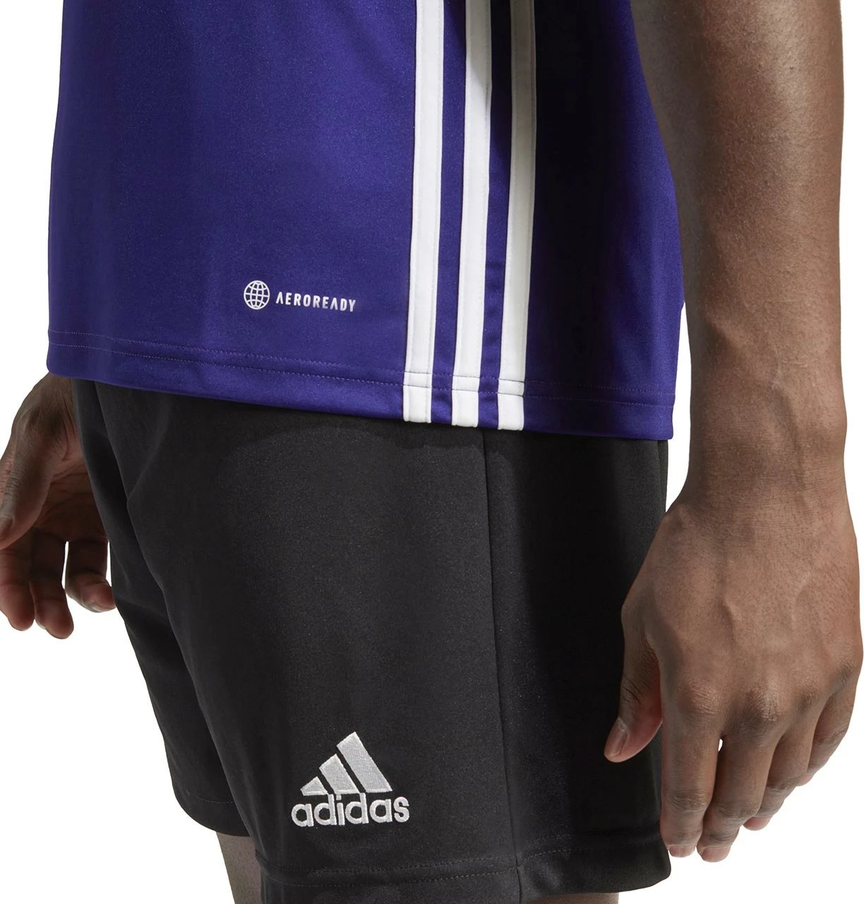 Maicë për meshkuj adidas, e purpurt