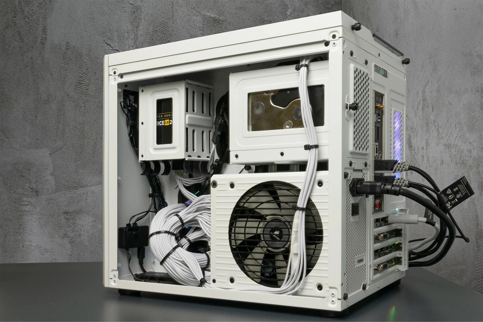 Kasë Corsair Crystal 280X, micro ATX, xham i temperuar, e bardhë