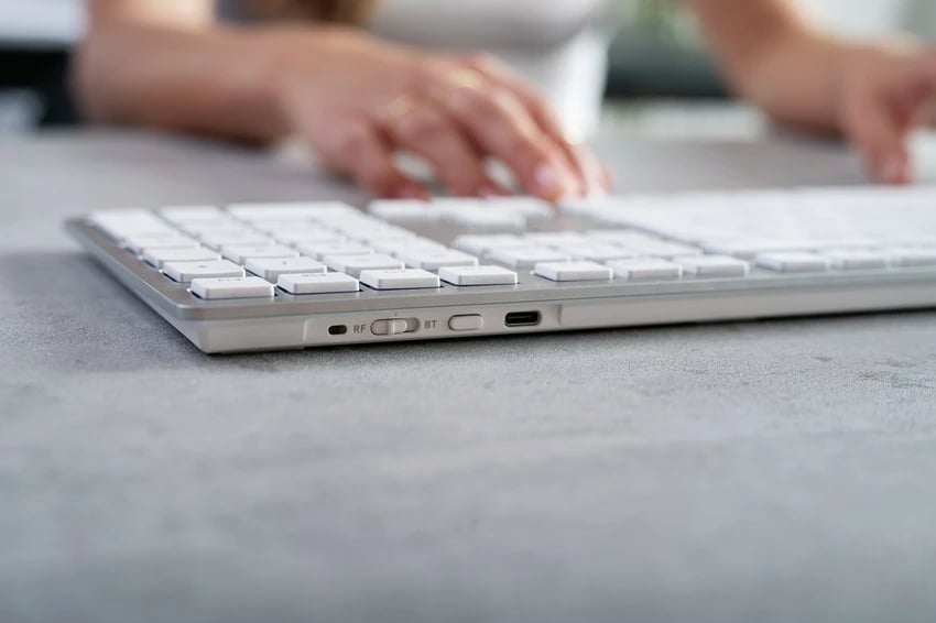 Tastierë Cherry KW 9100 SLIM për Mac, Wired & Wireless, USB + Bluetooth, QWERTY, Silver