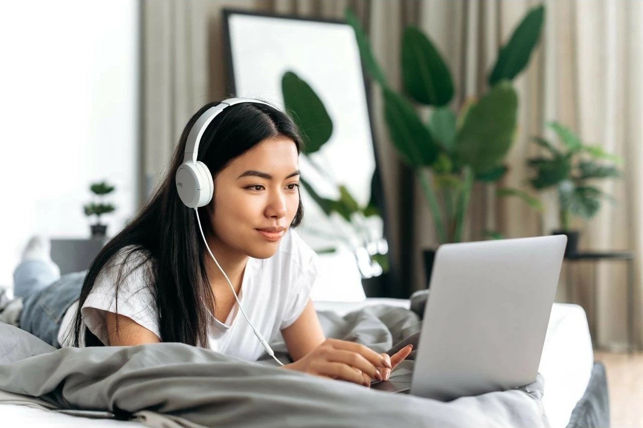 Kufje, JVC, HA-S33UC, USB-C me mikrofon dhe kontroll zëri, kabëll 1.2 m, bardhë