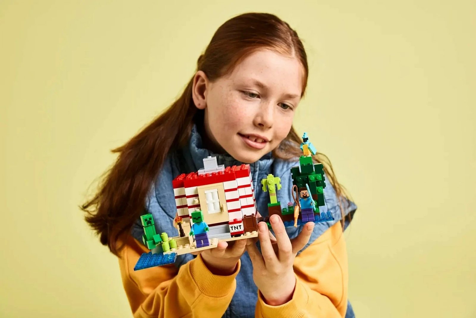 Set LEGO Minecraft 21275 The TNT Jungle House, 287 pjesë