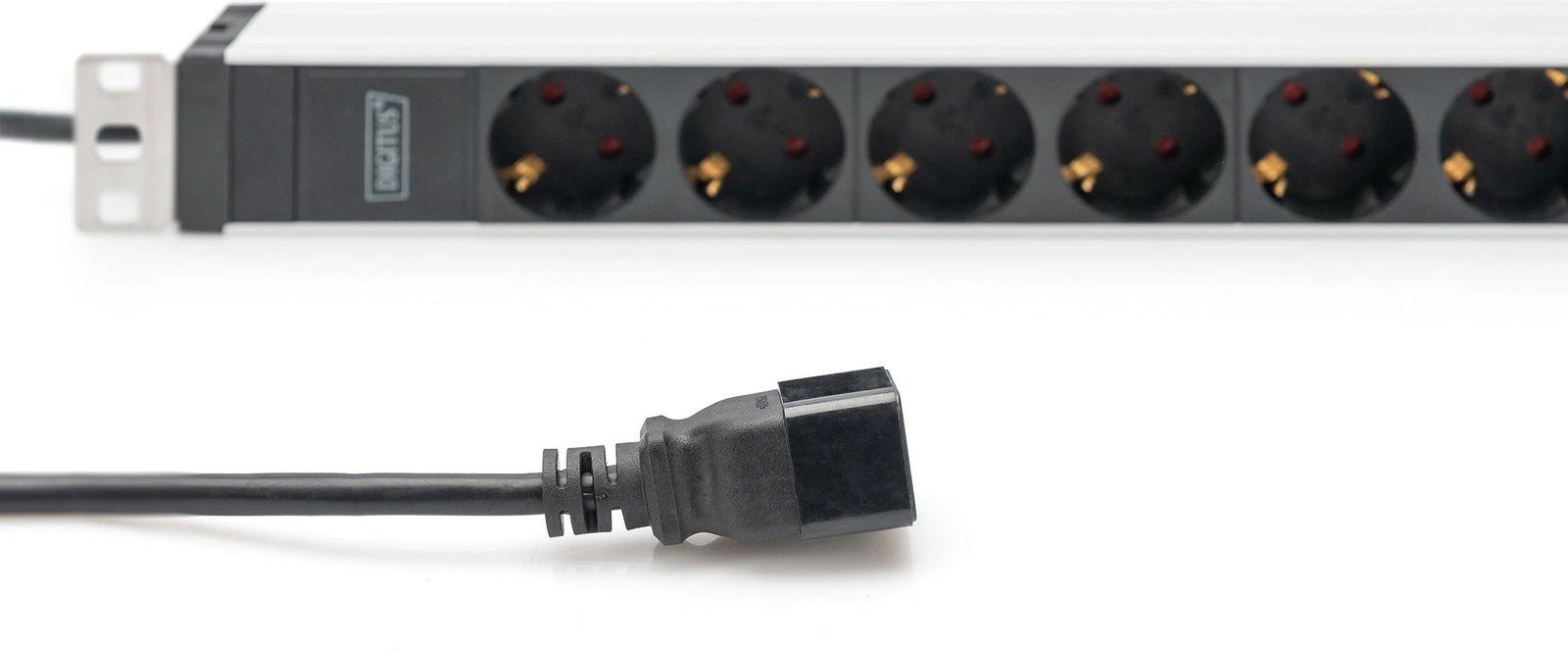 PDU alumini Digitus 1U, 8x prizë Schutzkontakt, 16A, 230V, rackmount