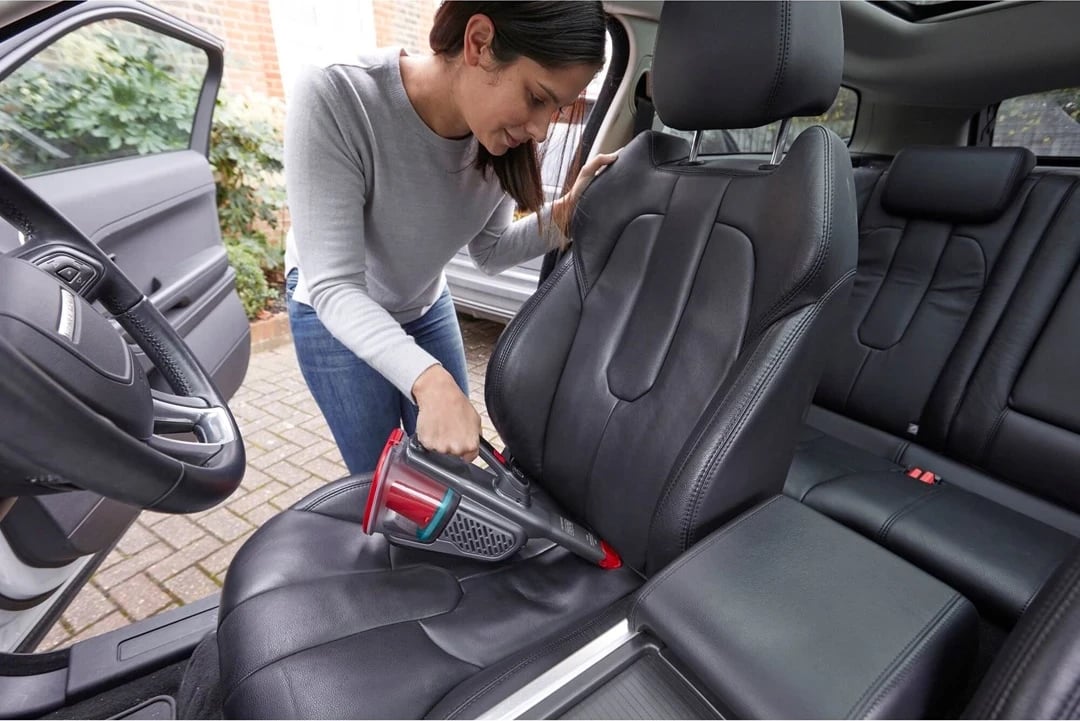 Fshesë elektrike e dorës Black & Decker, 20W Fshesë elektrike e dorës Black & Decker, 20W