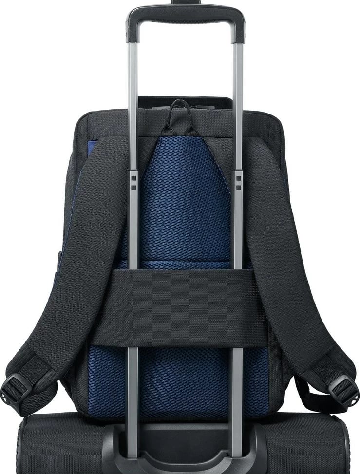Çantë shpine RivaCase 8425, 16", e zezë