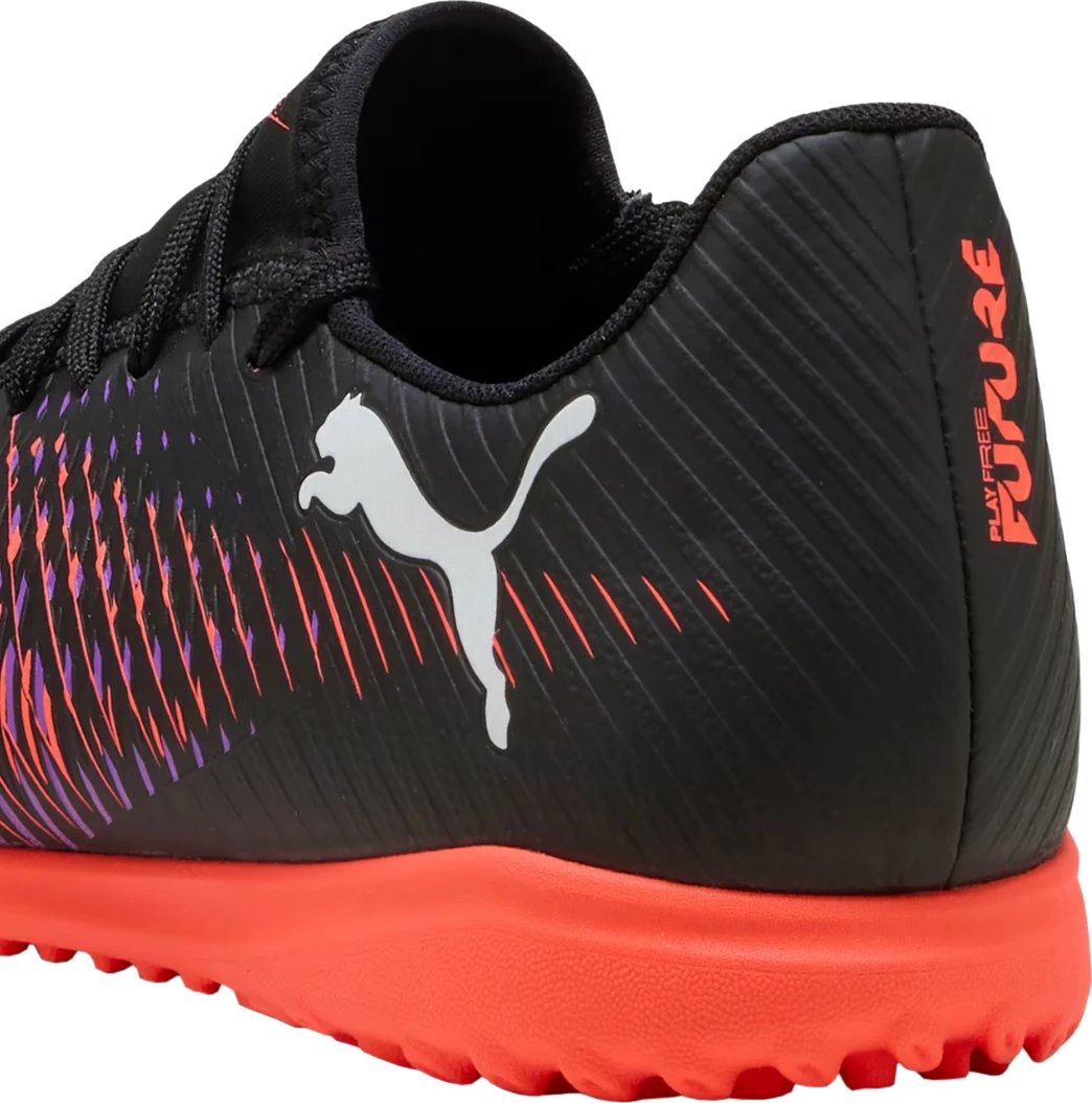 Atlete futbolli për meshkuj Puma, të zeza