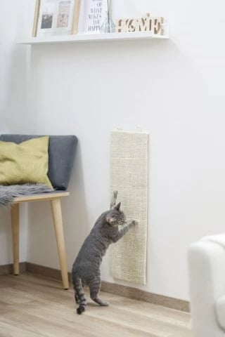 Pllakë gërvishtëse për mace KERBL Kevin Corner, 80x28 cm, Bezhë