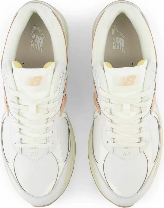 Atlete New Balance për femra dhe meshkuj, të bardha