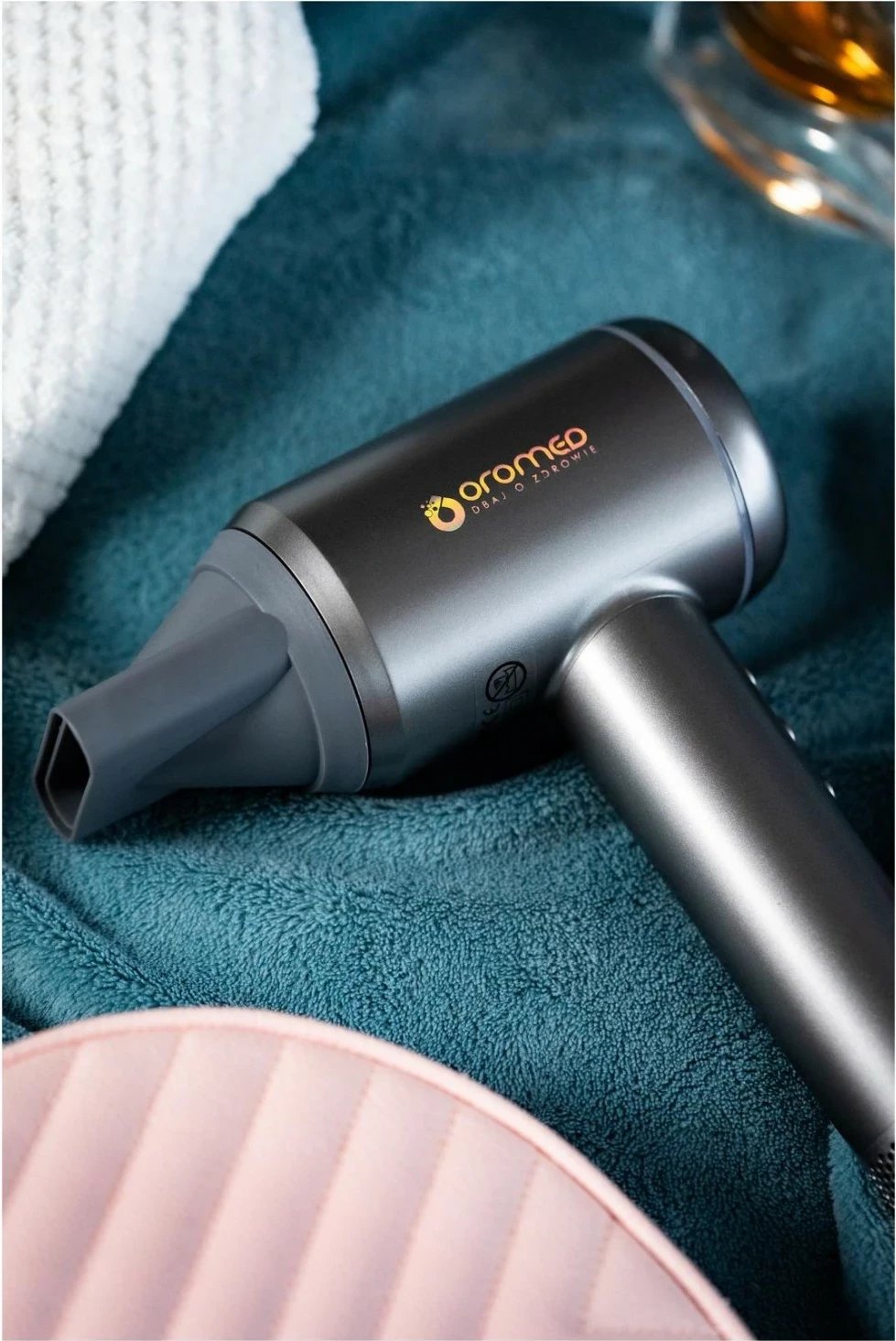 Tharëse flokësh Oromed Oro-F1 Sonic, 1600W, jonizim, ekran LCD, argjendtë