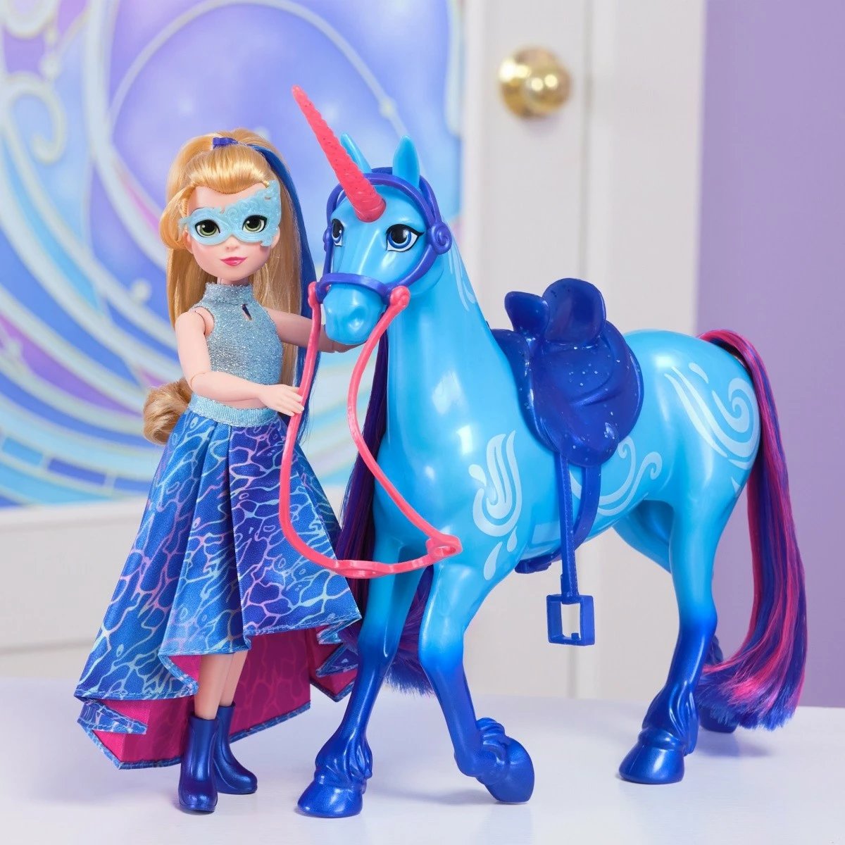 Kukull lodër Unicorn Academy Spin Master Isabel Delux Masked Ball, 23 cm, me aksesorë, blu