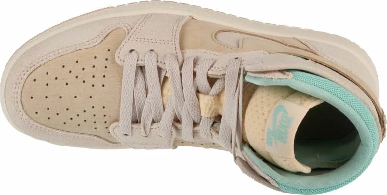 Atlete Nike Jordan për femra, bezhë