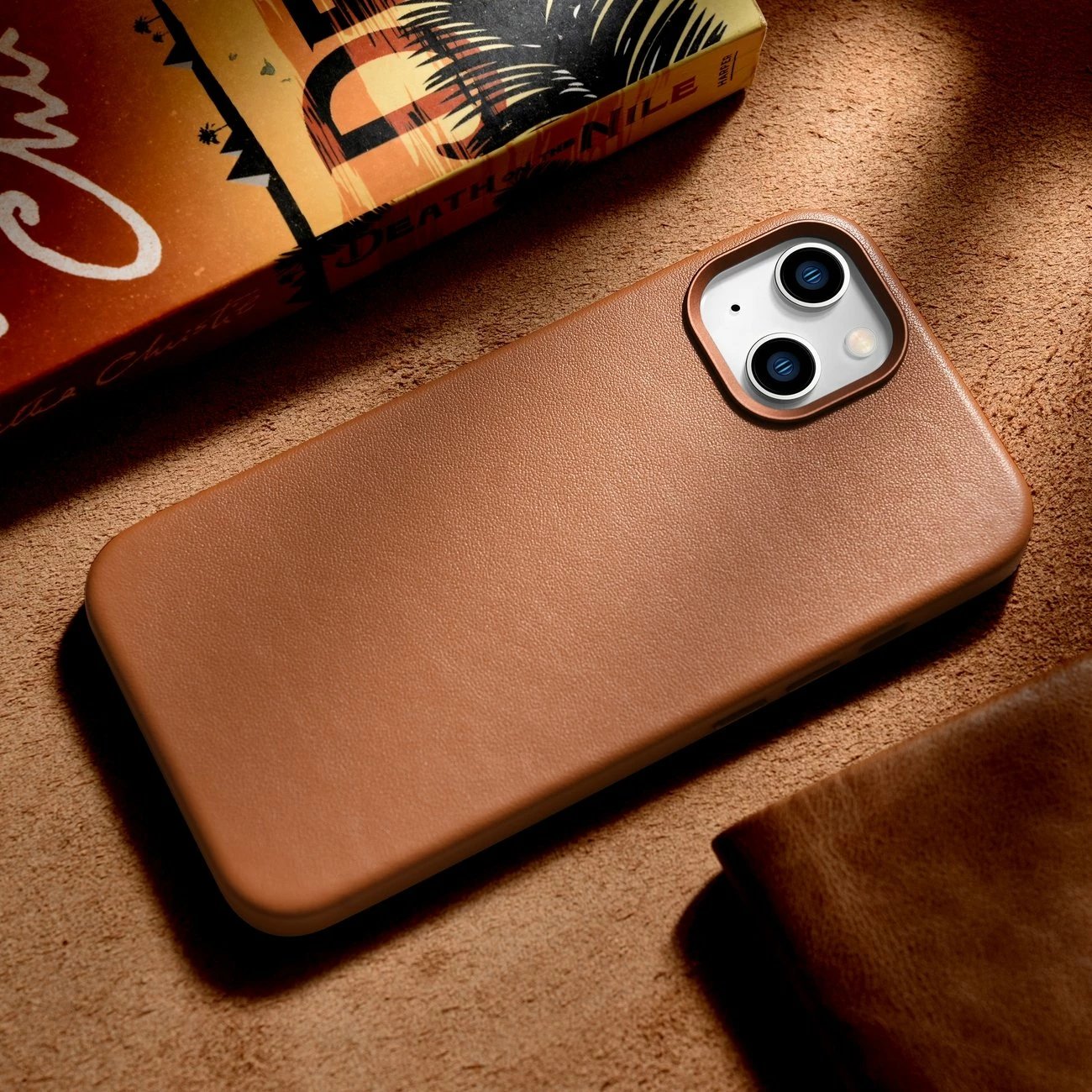 Mbështjellës iCarer për iPhone 14, lëkurë natyrale, MagSafe, Kafe