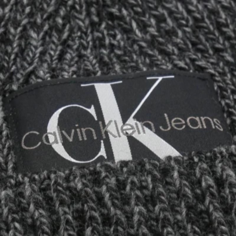 Kapelë për meshkuj Calvin Klein Jeans, e zezë