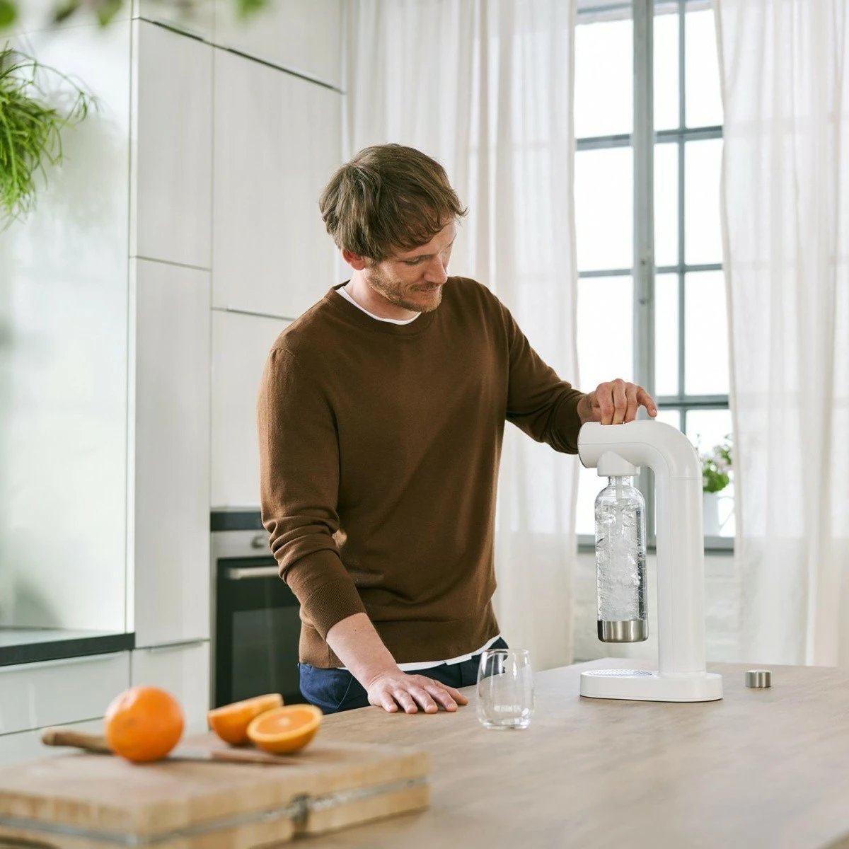 Saturator uji Brita sodaONE, plastikë, 1L, i bardhë, me cilindër CO2 dhe shishe PET Saturator uji Brita sodaONE, plastikë, 1L, i bardhë, me cilindër CO2 dhe shishe PET