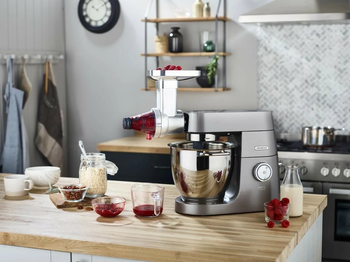 Pajisje për përpunimin e frutave të buta Kenwood KAX 644 ME, ngjyrë argjendi