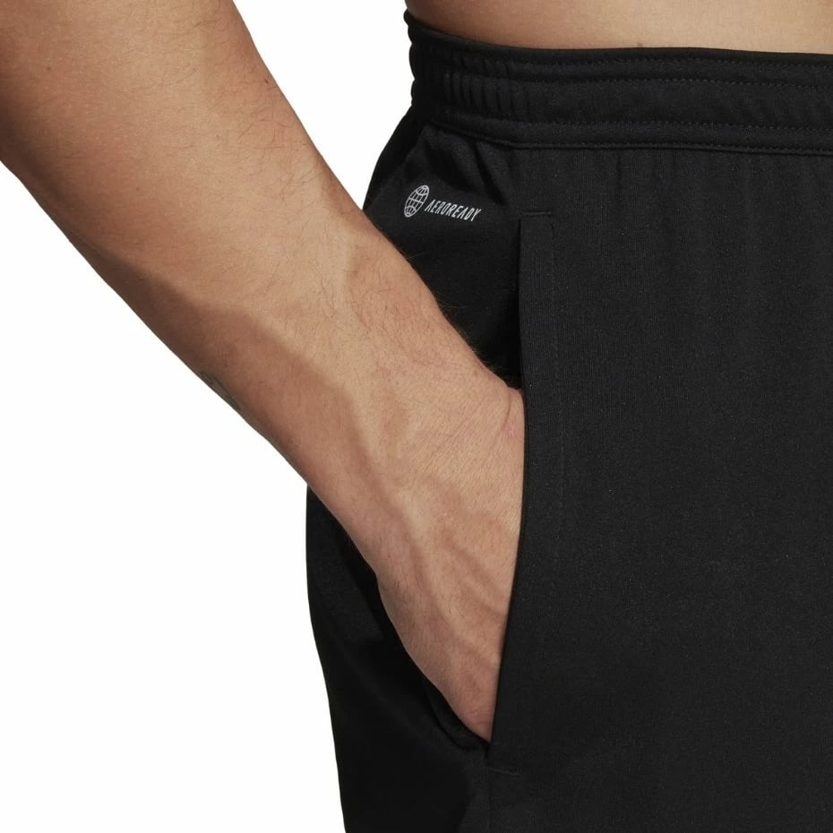 Shorce për meshkuj adidas, të zeza