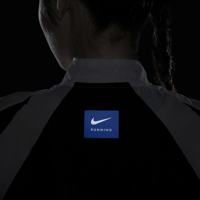 Duks Nike për femra, i bardhë