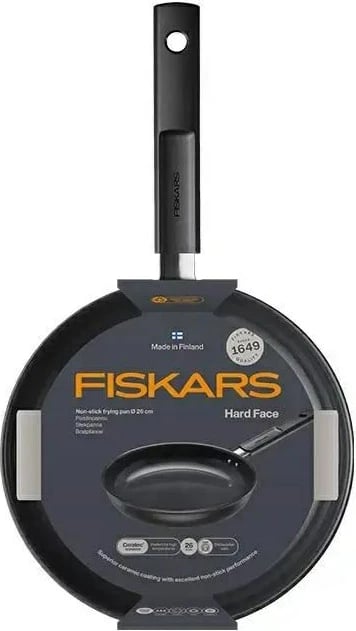 Tigan skuqjeje Fiskars Hard Face 26 cm, i zi