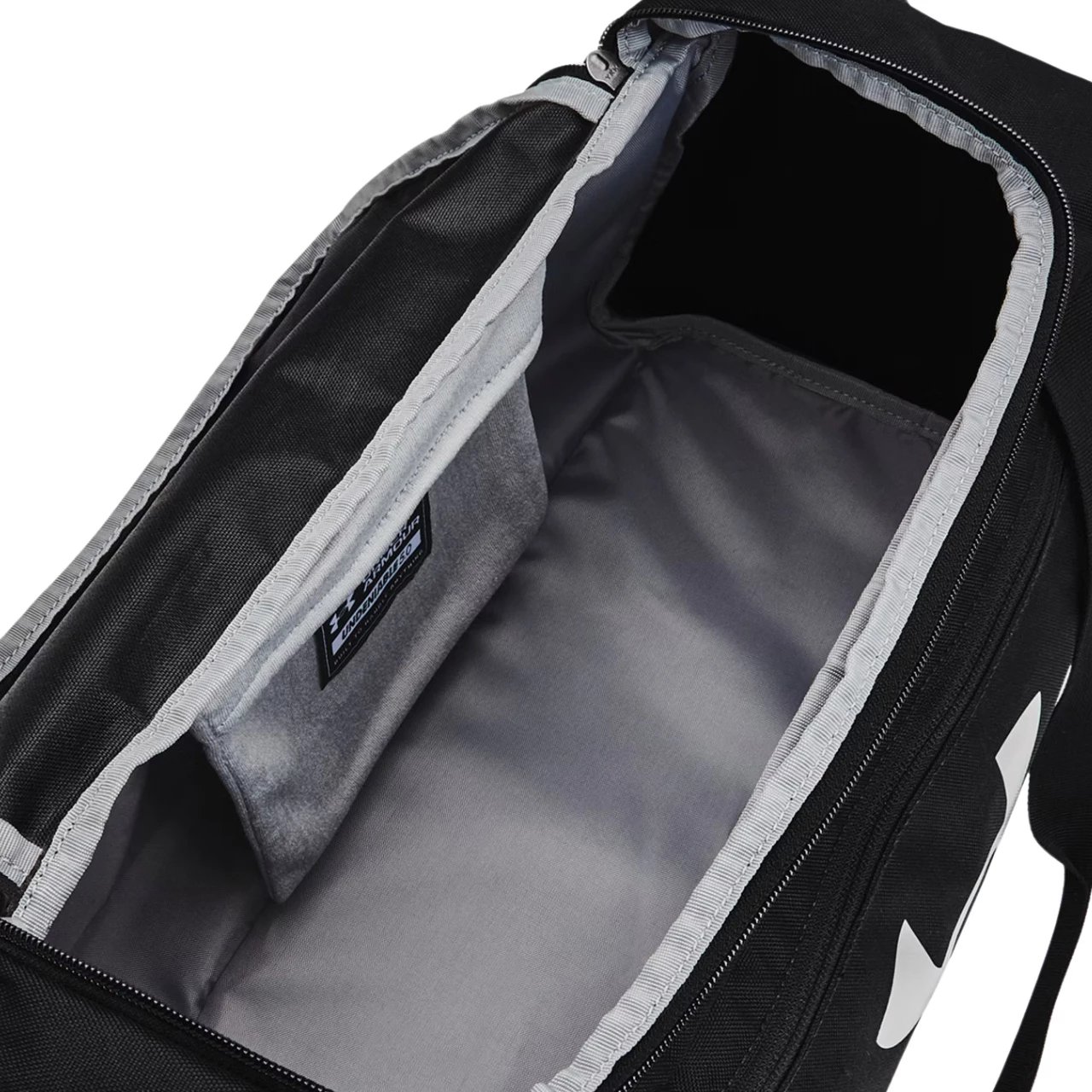 Çantë sportive Under Armour unisex, e zezë