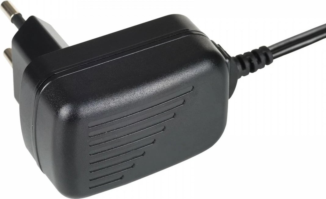 Adapter rryme muri AKYGA AK-TB-34, 5V/2A, 10W, 3.5x1.35mm, i zi