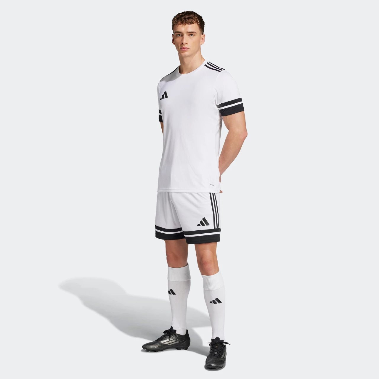 Shorce për meshkuj adidas, të bardha
