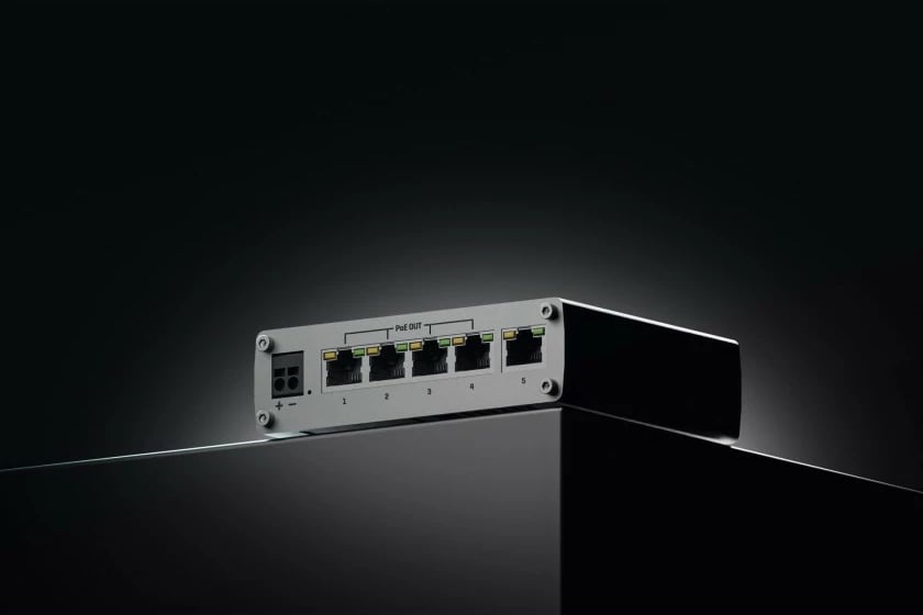 Switch Teltonika TSW101, 5 porte, PoE+, Metallic