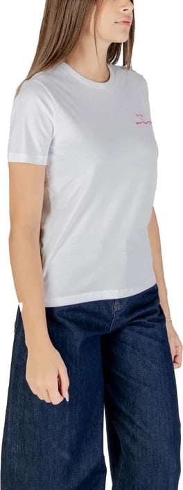 Maicë Only femra e bardhë