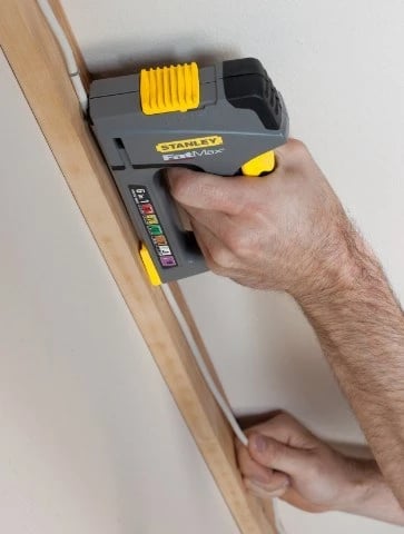 Pistoletë kapëse BLACK+DECKER FMHT6-70868, E zezë, E verdhë