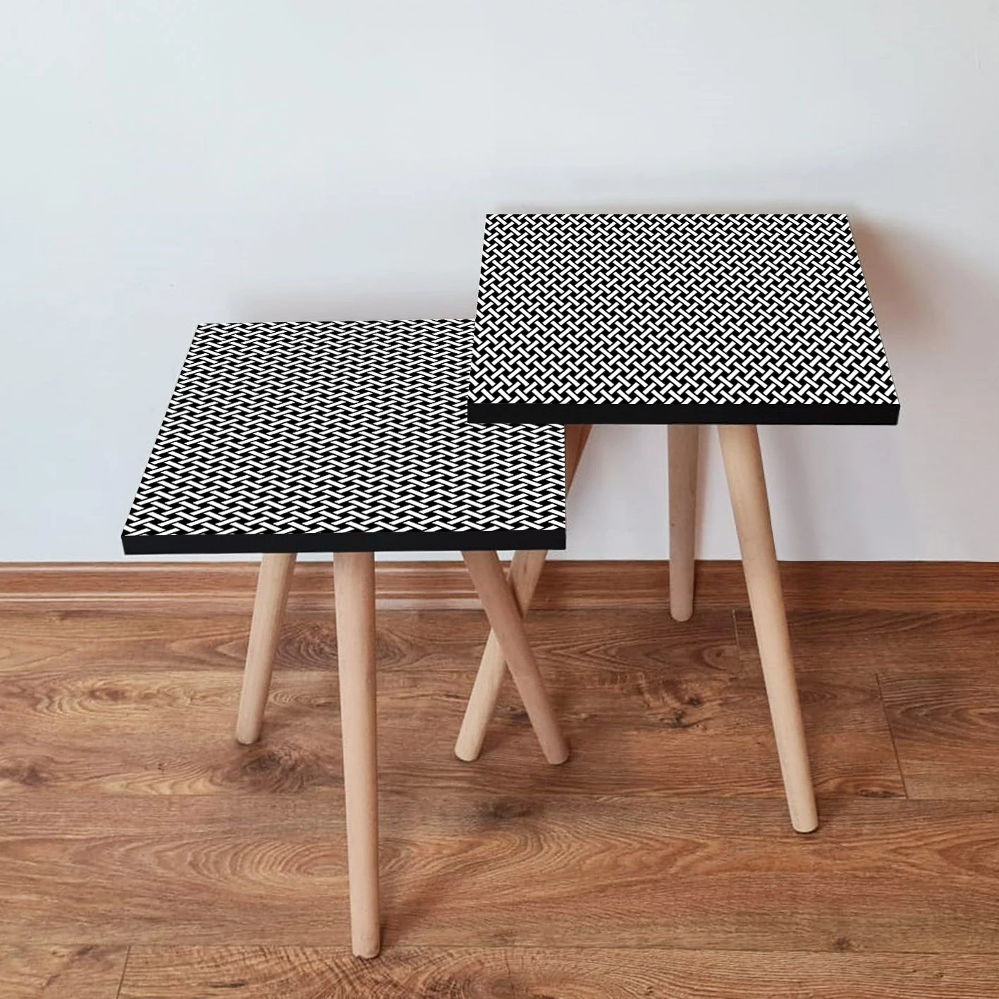 Set tavolinash ndihmëse, dy copë, Skye Decor, e bardhë/zezë, 2Shp227