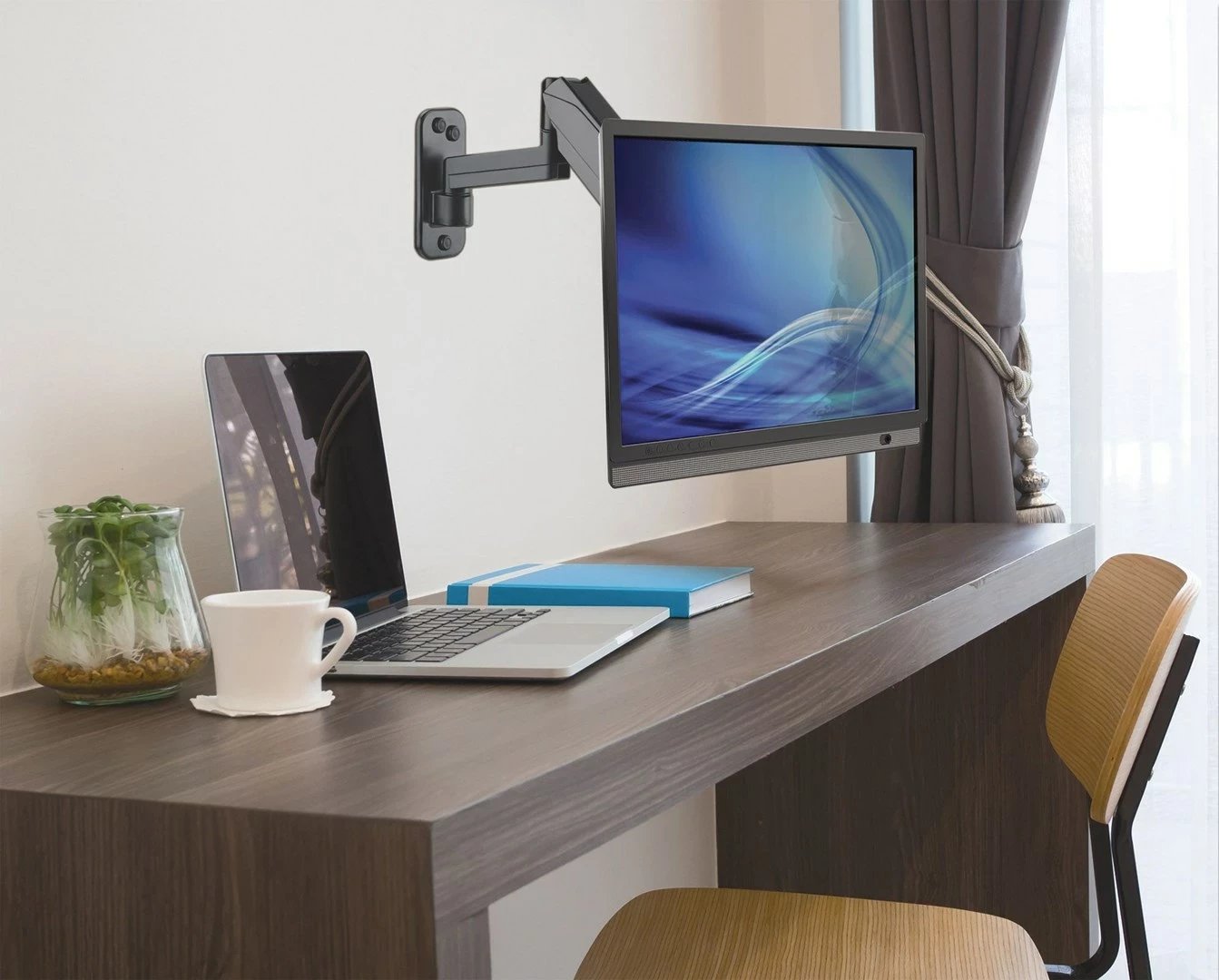 Mbajtës për TV & Monitor Manhattan, 17-32", i zi