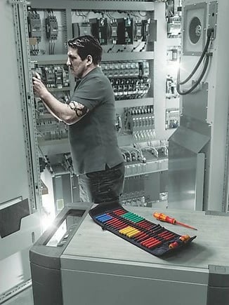 Set veglash Wera 05006617001, 26 copa, kasë bartëse, e zezë