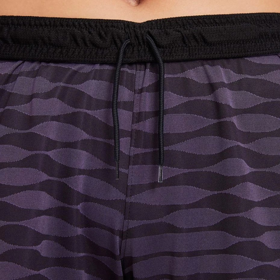 Shorce për femra Nike, të purpurta