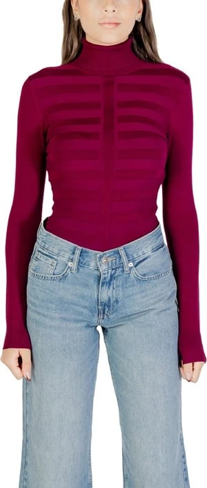 Xhemper femra Morgan De Toi, lejla