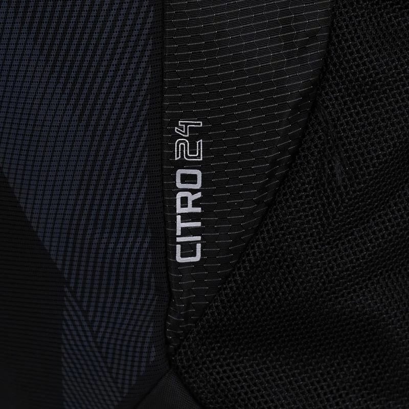 Çantë shpine trekking Gregory, e zezë