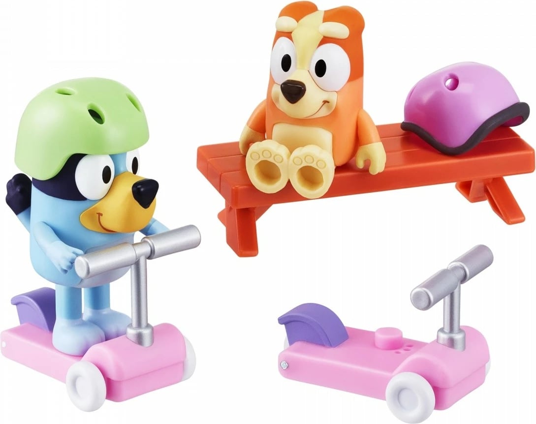 Set figurina Bluey Tm Toys BLU13085 me hulajnoga dhe kaska, për fëmijë